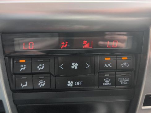 Used 2013 Toyota 4Runner Limited AWD/4WD image 24