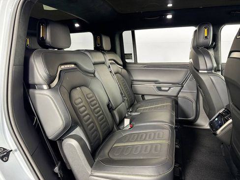 Used 2025 Rivian R1S Adventure image 34