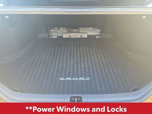 Used 2022 Toyota Camry XSE image 14