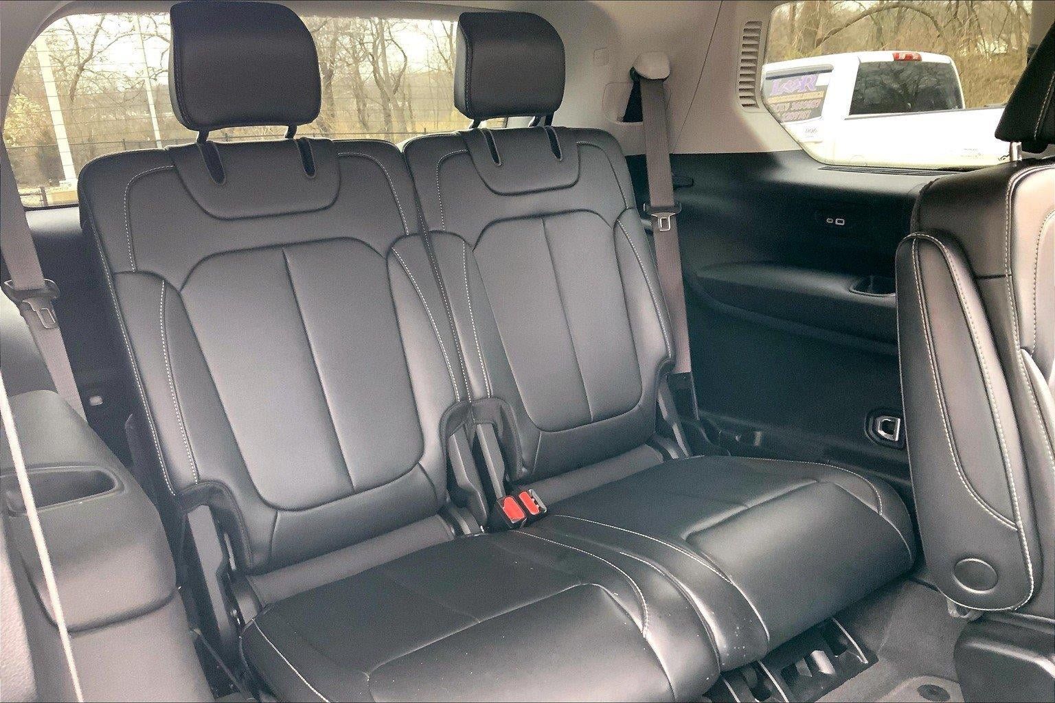 Used 2021 Jeep Grand Cherokee L Limited AWD/4WD image 25