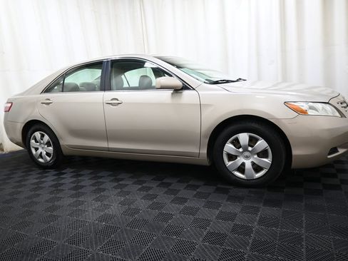 Used 2008 Toyota Camry LE FWD image 14