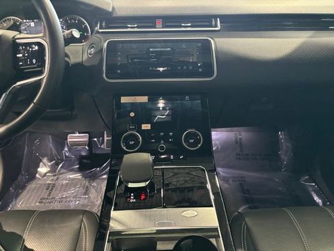 Used 2023 Land Rover Range Rover Velar R-Dynamic S AWD/4WD image 14