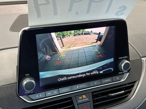 Used 2024 Nissan Altima 2.5 SR FWD image 4