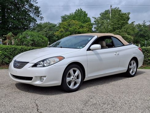 Used 2005 Toyota Solara SE FWD image 3