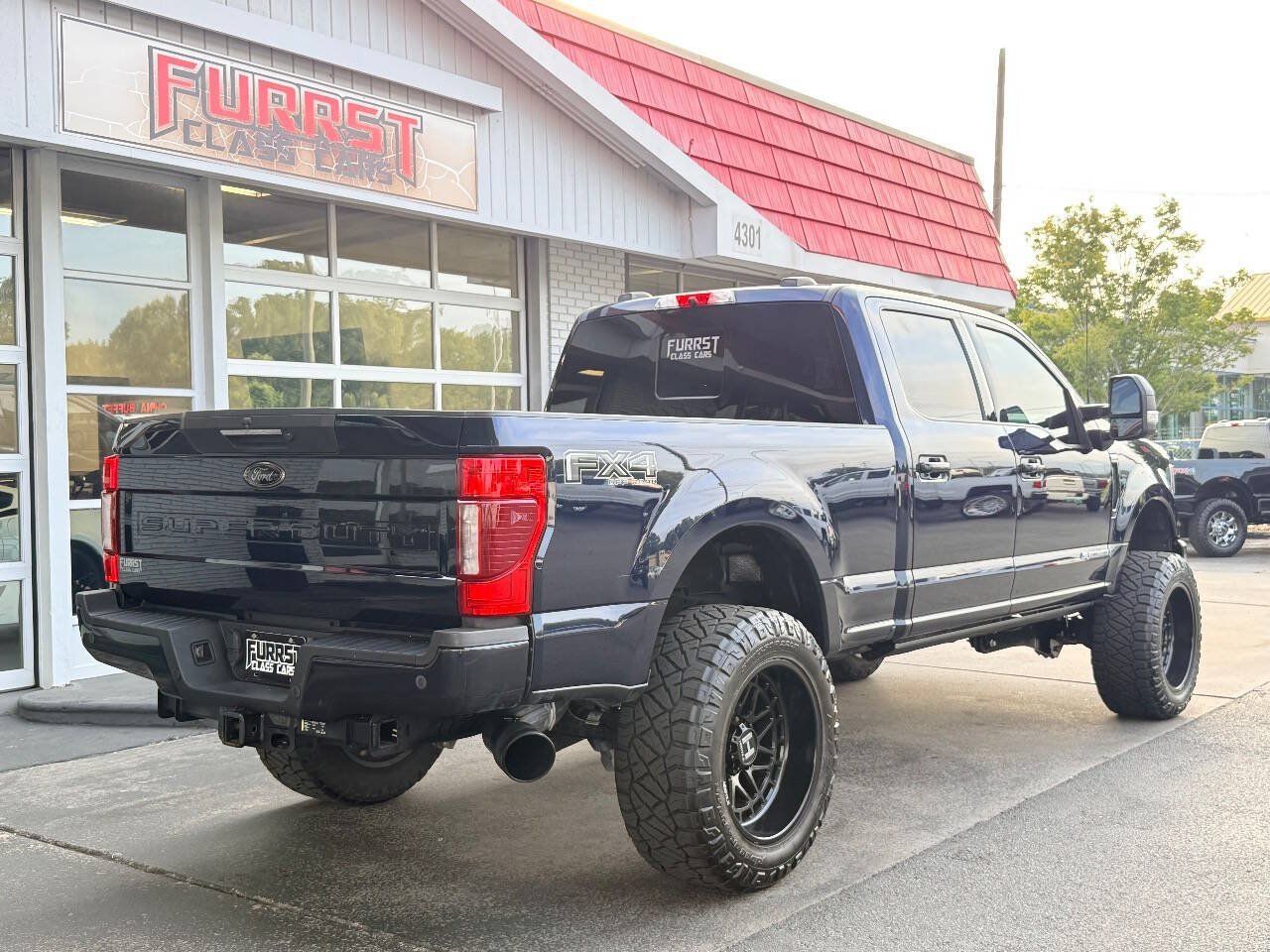 Used 2022 Ford F250 Lariat w/ Lariat Ultimate Package AWD/4WD image 3