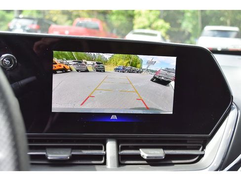 Used 2025 Chevrolet Trax RS w/ Driver Confidence Package image 23