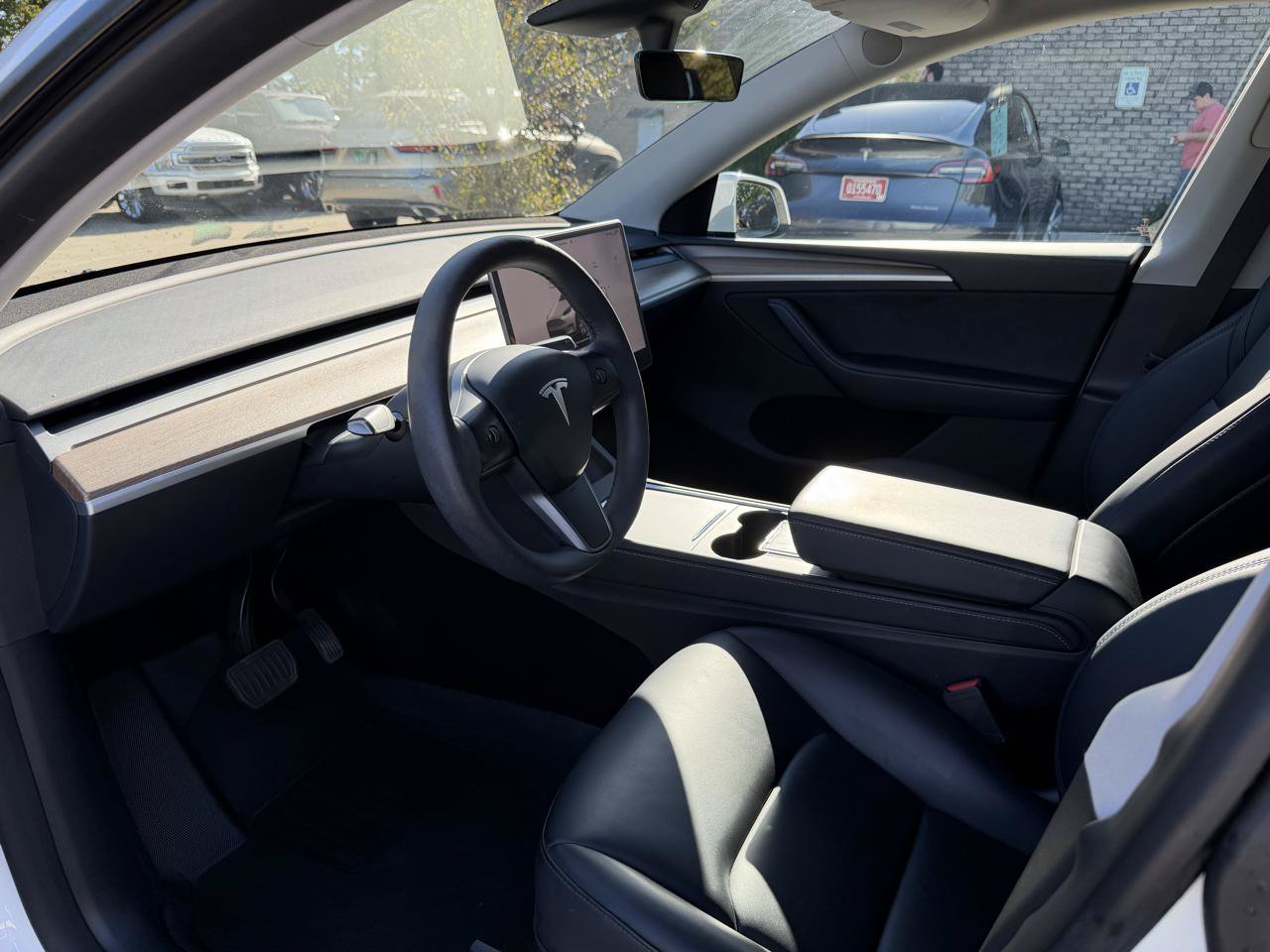 Used 2023 Tesla Model Y Long Range AWD/4WD image 10