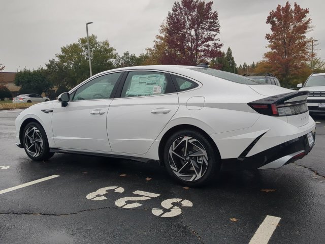 Certified 2026 Hyundai Sonata SEL AWD/4WD image 6
