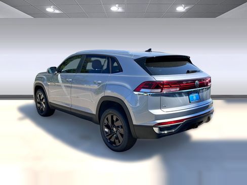 New 2026 Volkswagen Atlas Cross Sport SE image 3