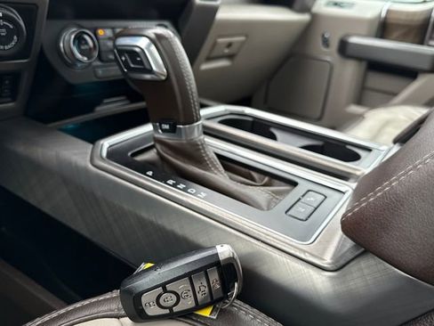 Used 2019 Ford F150 Limited image 30