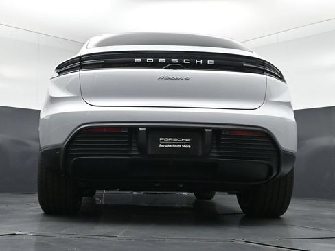 New 2026 Porsche Macan 4 Electric AWD/4WD image 24
