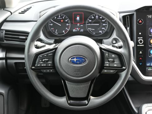Used 2025 Subaru Crosstrek 2.0i Premium AWD/4WD image 17