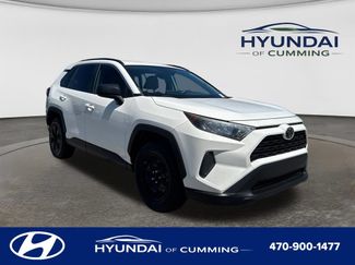 Used 2019 Toyota RAV4 LE FWD video 1