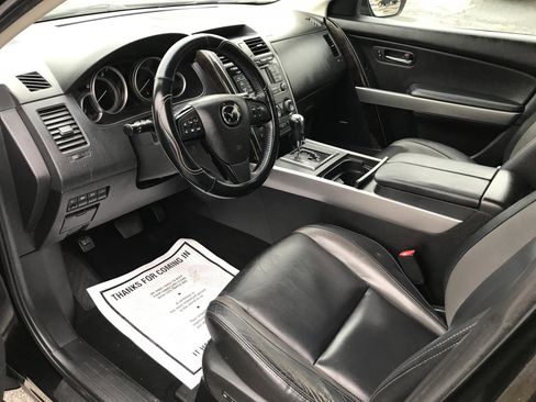 Used 2011 MAZDA CX-9 Grand Touring w/ Moonroof & Bose Audio Pkg image 10