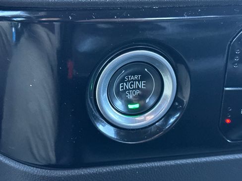 Used 2024 GMC Sierra 1500 SLT image 22