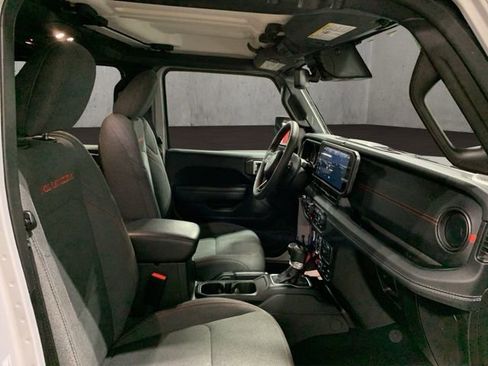 Used 2024 Jeep Wrangler Unlimited Rubicon w/ Technology Group image 24