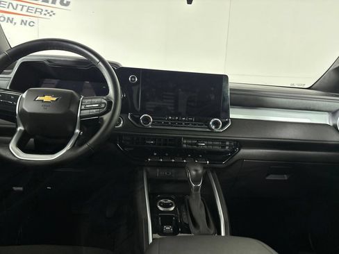 Used 2024 Chevrolet Colorado LT w/ LT Convenience Package AWD/4WD image 20