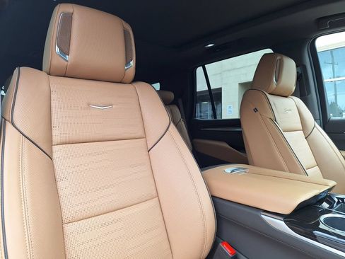 New 2026 Cadillac Escalade Luxury w/ Touring Package AWD/4WD image 30