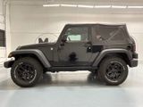 Used 2018 Jeep Wrangler Sport image 3