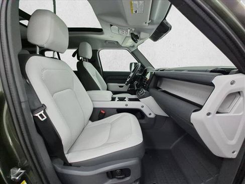 Certified 2026 Land Rover Defender 110 S AWD/4WD image 25