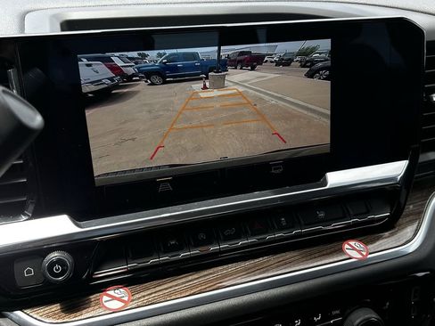 Used 2025 Chevrolet Silverado 1500 LT RWD image 19