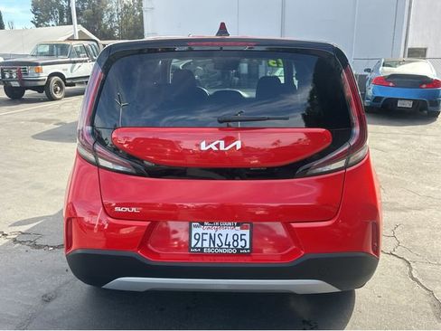 Certified 2023 Kia Soul LX w/ LX Technology Package image 5