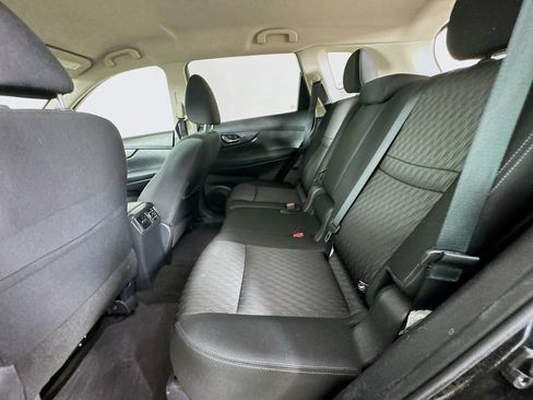 Used 2018 Nissan Rogue SV AWD/4WD image 28