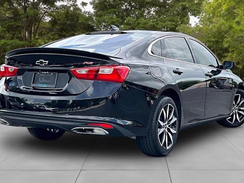 Used 2024 Chevrolet Malibu RS FWD image 2