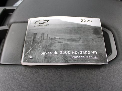 Used 2025 Chevrolet Silverado 2500 W/T RWD image 24