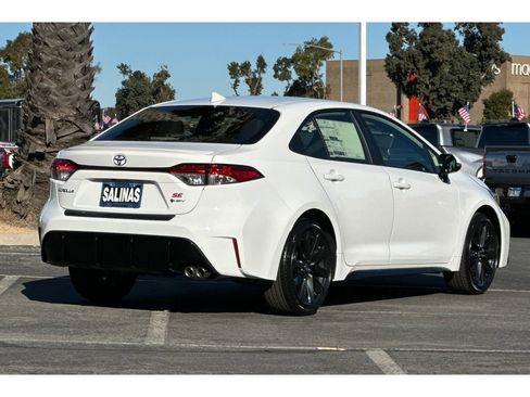 New 2026 Toyota Corolla SE image 4