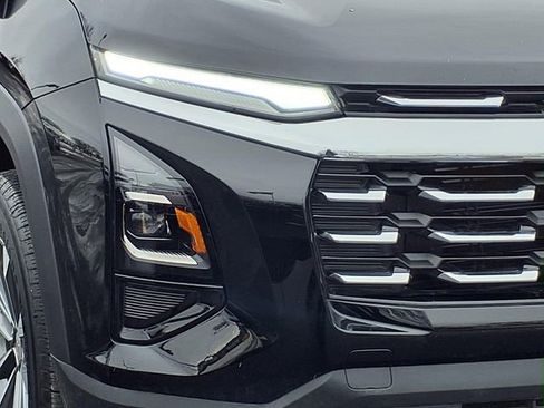 Used 2026 Chevrolet Equinox LT image 25