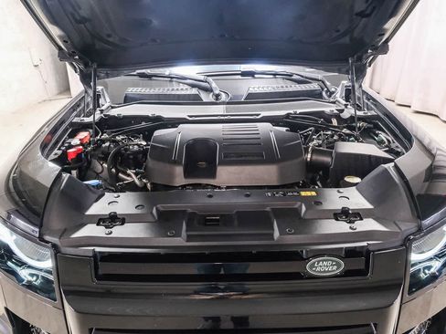 Used 2022 Land Rover Defender 110 SE AWD/4WD image 34
