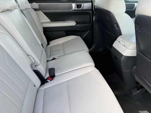 Used 2024 Hyundai Santa Fe SEL image 28