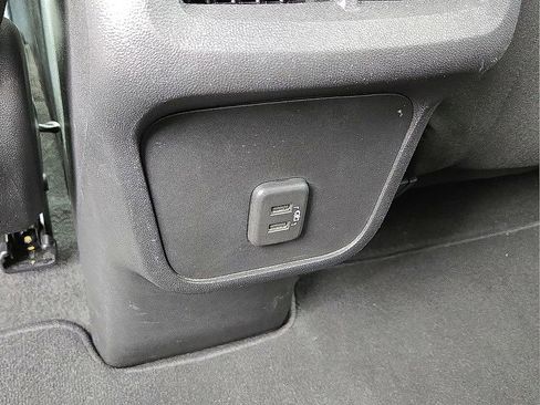 Used 2023 Chevrolet Equinox LT image 17