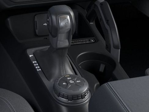 New 2025 Ford Bronco Big Bend w/ Black Diamond Package image 34