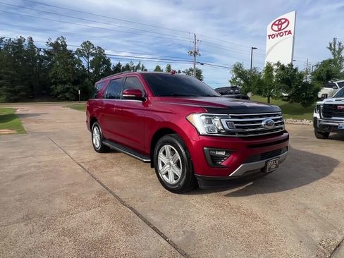 Used 2019 Ford Expedition XLT w/ Equipment Group 202A RWD image 8