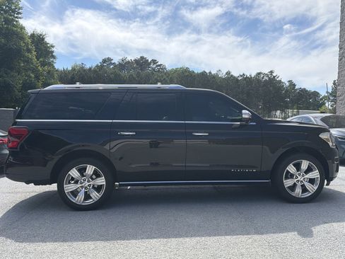 Used 2022 Ford Expedition Max Platinum AWD/4WD image 10