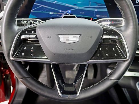 Used 2024 Cadillac Lyriq Sport image 15