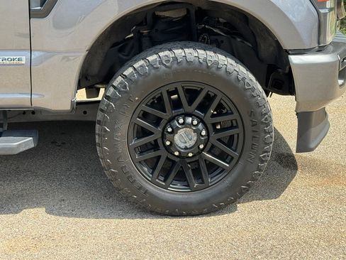 Used 2021 Ford F250 Lariat AWD/4WD image 9