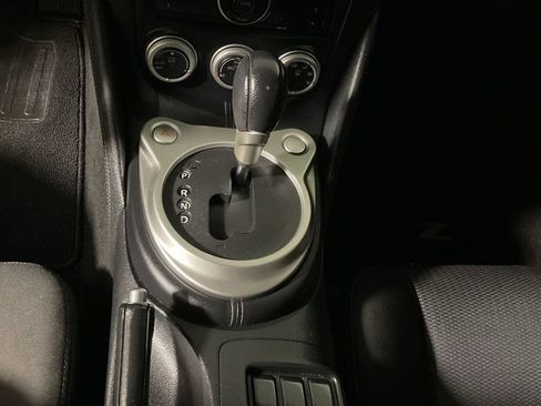 Used 2014 Nissan 370Z Coupe RWD image 27