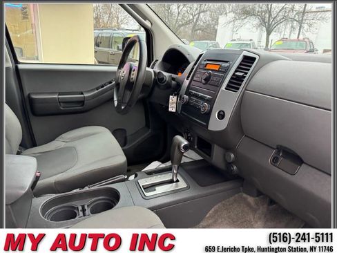 Used 2012 Nissan Xterra S image 24