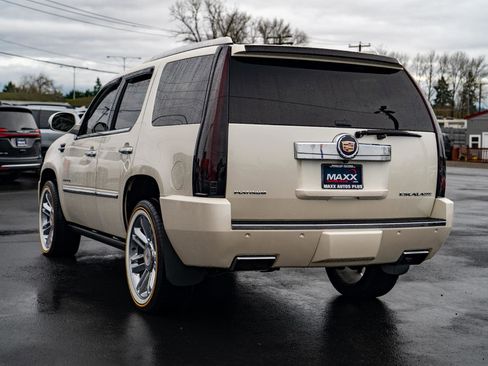 Used 2014 Cadillac Escalade Platinum image 7