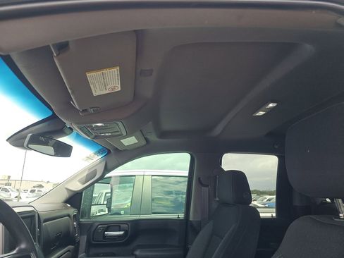 Used 2021 Chevrolet Silverado 2500 W/T w/ WT Convenience Package image 9