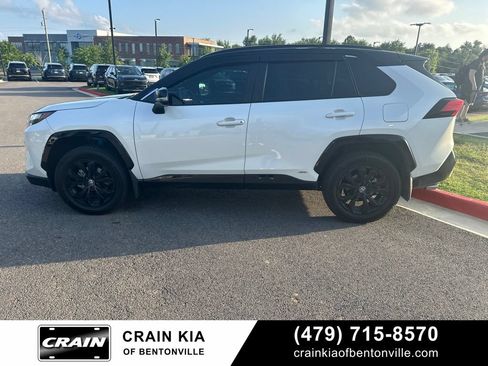 Used 2022 Toyota RAV4 XSE AWD/4WD image 6