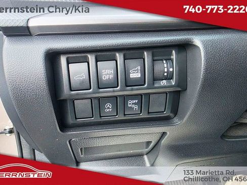 Used 2024 Subaru Forester Premium AWD/4WD image 17