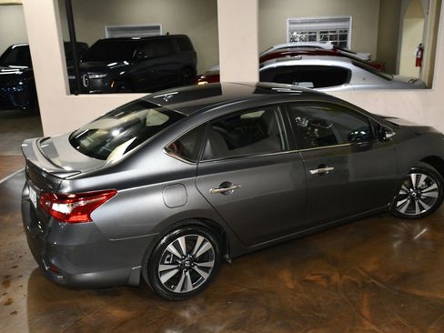 Used 2019 Nissan Sentra SL image 79