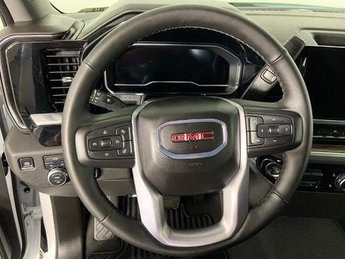 Used 2025 GMC Sierra 1500 Elevation AWD/4WD image 31