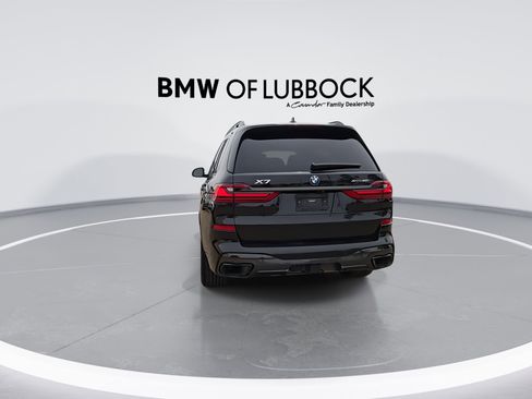 Used 2021 BMW X7 xDrive40i w/ M Sport Package AWD/4WD image 7