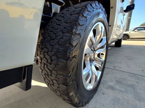 Used 2019 RAM 1500 Limited AWD/4WD image 14