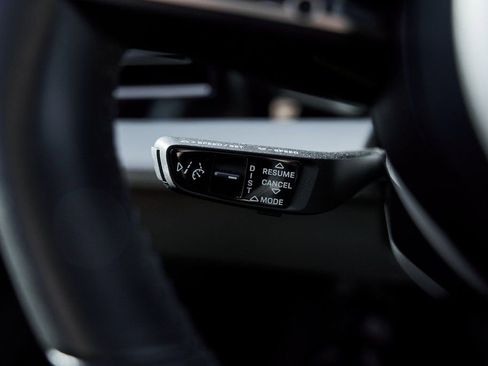 Used 2020 Porsche Taycan Turbo S image 59